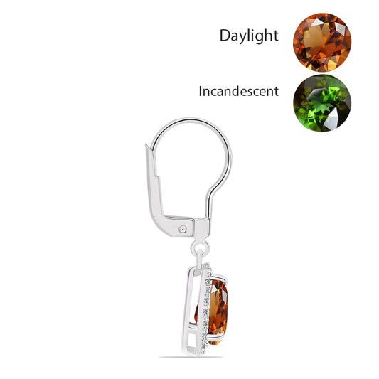 Cercei din Argint 925 ( 2.13 grame ) cu Zultanit Anatolian Certificat cultivat în laborator și Topaz Alb 3.16 Carate