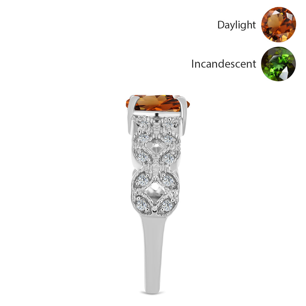 Inel din Argint 925 ( 2.86 grame ) cu Zultanit Anatolian Certificat cultivat în laborator și Topaz Alb 1.02 Carate 4 