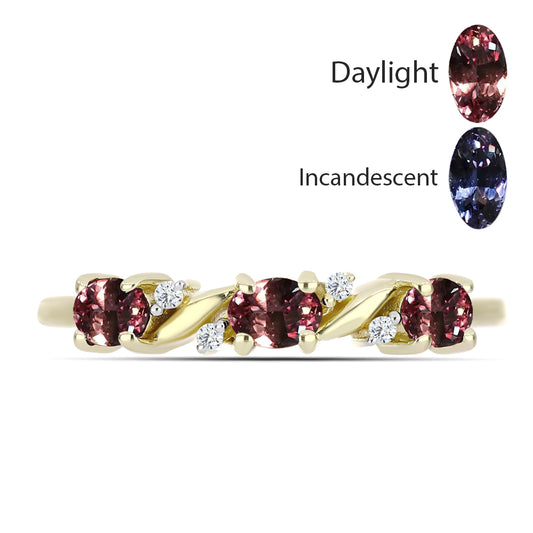 Inel din Argint 925 Placat cu Aur ( 1.64 grame ) cu Granat Bekily care își schimbă culoarea și Topaz Alb 0.59 Carate