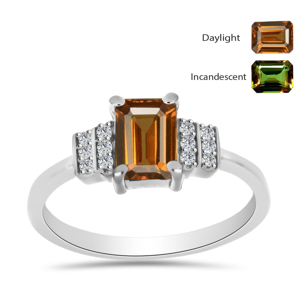 Inel din Argint 925 ( 1.92 grame ) cu Zultanit Anatolian Certificat cultivat în laborator și Topaz Alb 1.18 Carate