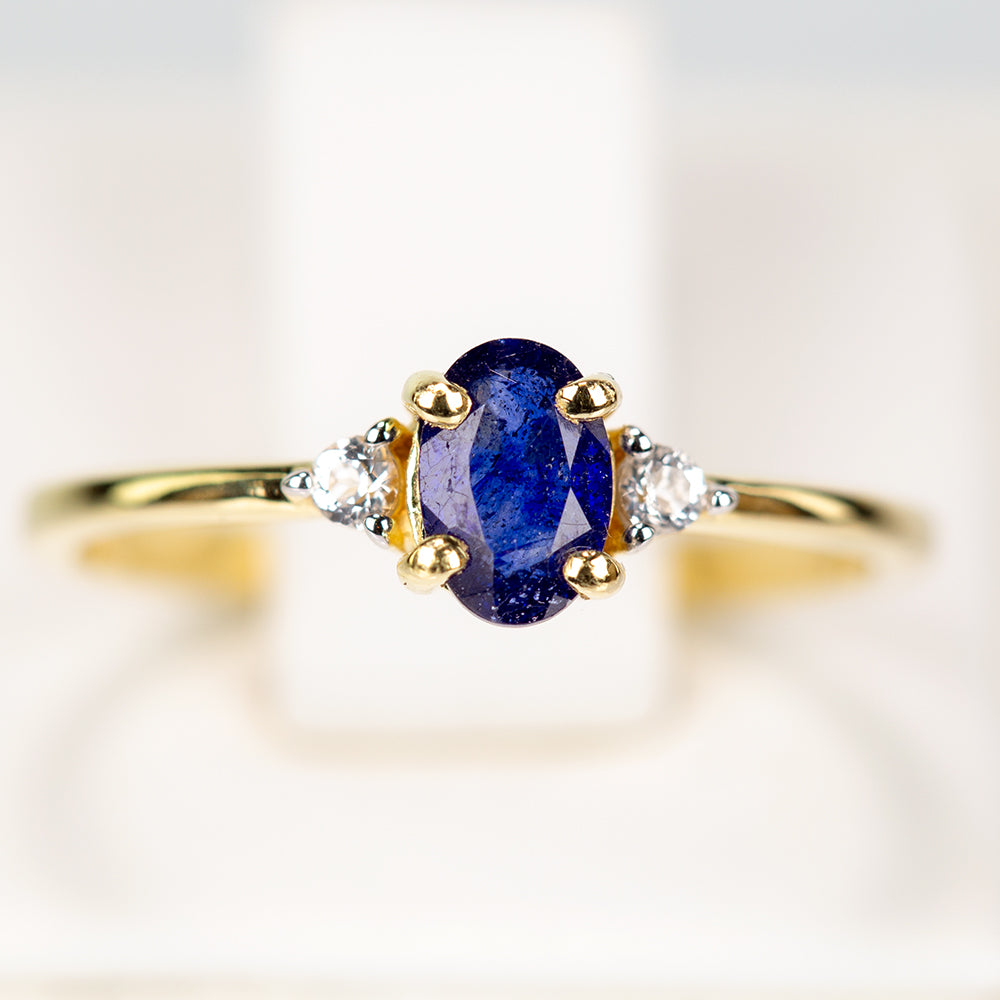 Inel din Argint 925 Placat cu Aur ( 1.35 grame ) cu Safir Albastru Australian și Topaz Alb 0.77 Carate 2 