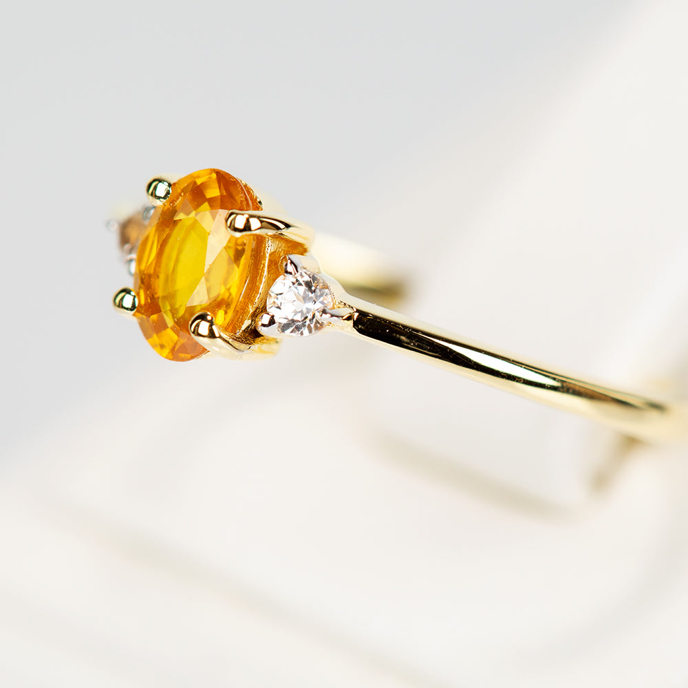 Inel din Argint 925 Placat cu Aur ( 1.35 grame ) cu Safir Rosebery Galben și Topaz Alb 0.68 Carate 3 