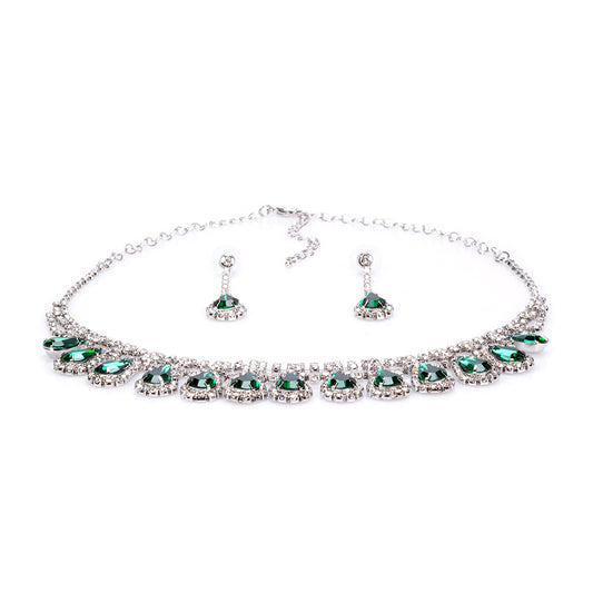 Set din Aliaj Placat cu Aur Alb cu Cristal Verde Emporia® ( Colier+Cercei )