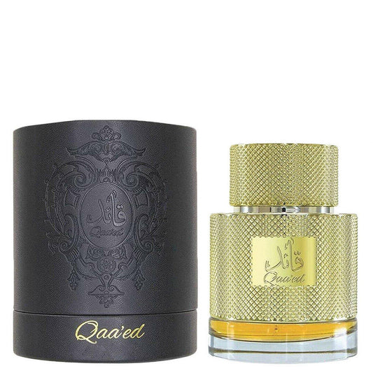 100 ml Eau de Parfum Qaa’ed cu Arome Orientale Picante, Lemn de Santal și Piele pentru Bărbați - Galeria de Bijuterii