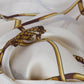 Eșarfă-Șal din Mătase 100% Autentică, 90 cm x 180 cm, Crem cu Model Lanț Auriu - Galeria de Bijuterii