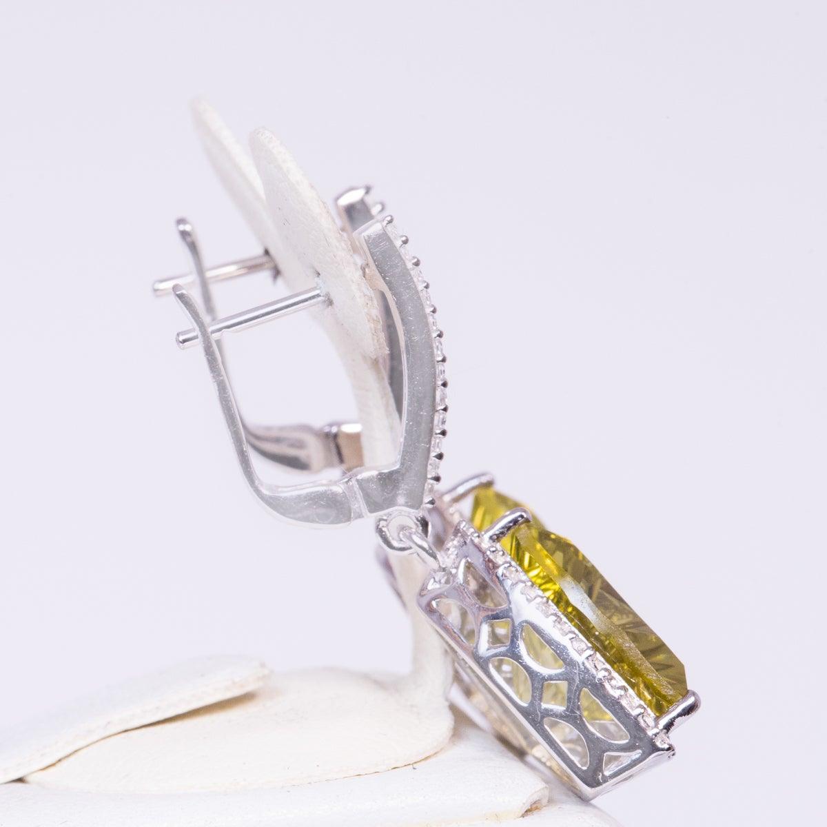 Cercei din Argint cu Cristal de Cuarț Brazilian și Topaz Alb - Galeria de Bijuterii